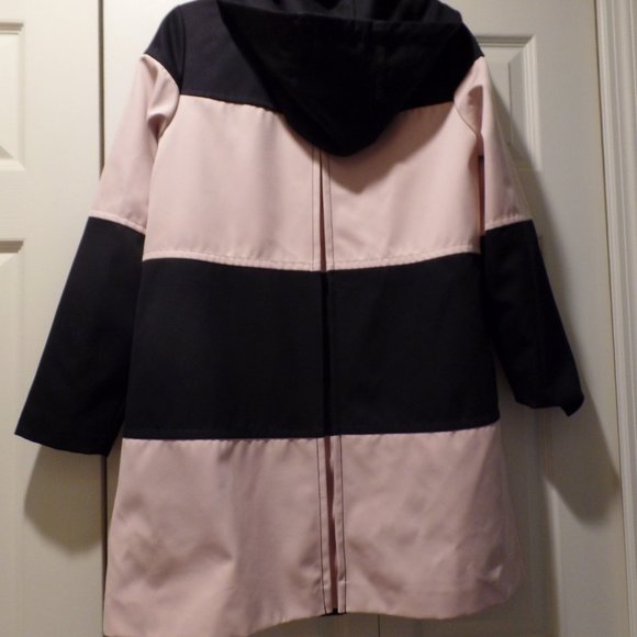 ☔️ Kate Spade Colorblock Raincoat – Chic & Playful ☔️ - Picture 5 of 5